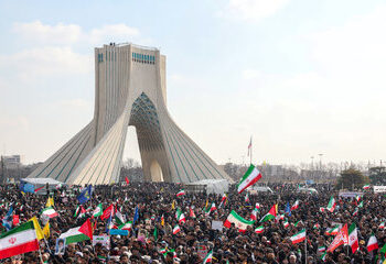جشن ۴۶ سالگی انقلاب در خیابان‌های ایران
