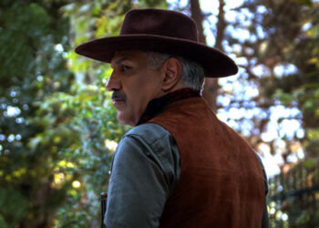 آقای مدیری! ما هنوز تو را شکل فرهادِ پاورچین می‌بینیم