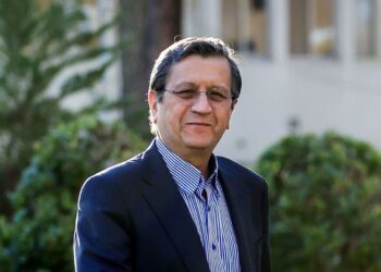 کالبدشکافی یک استیضاح/ نقش بی‌نقشی همتی در کالاهای اساسی
