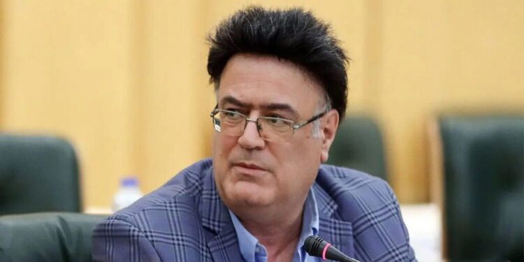 آلبرت بغزیان در گفت و گو با «تدبیر تازه» مطرح کرد  بسته‌های اقتصادی مشکل را حل نمی‌کند