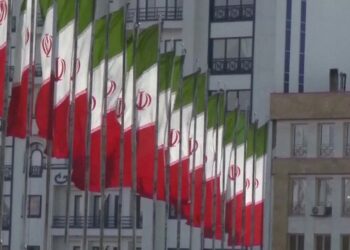 مقام ایرانی: غنی‌سازی و توان موشکی ایران خارج از دستور کار مذاکرات است