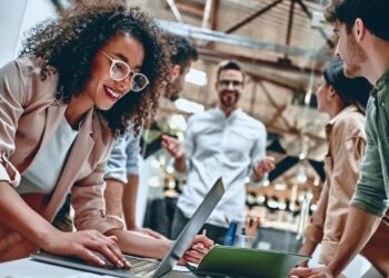 ۴ مهارت ضروری برای موفقیت شغلی