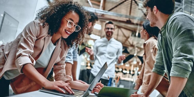 ۴ مهارت ضروری برای موفقیت شغلی