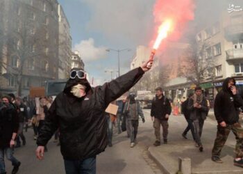 تدبیر تازه گزارش می دهد نقش مدل‌های توسعه غربی در تحریک اعتراضات خشونت آمیز فرانسه چیست؟