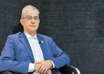 فردین آقا بزرگی در گفت وگو با «تدبیر تازه» مطرح کرد هزینه اقدامات دولت بر دوش مردم