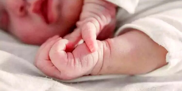 فروش داروهای نوزادان در سیسمونی فروشی ها