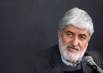 انتقاد علی مطهری از واکنش صداوسیما به بیانیه جبهه اصلاحات: تفرقه زمینه ساز حمله مجدد به خاک ایران است