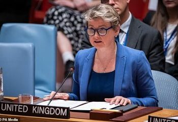 انگلیس، آماده دستور نظامی ترامپ است