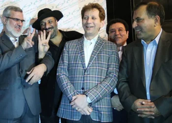 یادداشت مشترک سه فعال سیاسی درباره بازگشت بابک زنجانی؛ مردم سرمایه‌دار سوگلی و نمایشی نمی‌خواهند