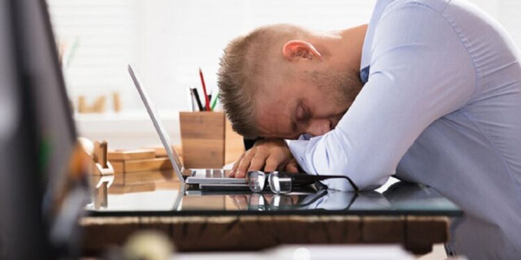 اگر خوابتان زیاد شده این مطلب برای شماست