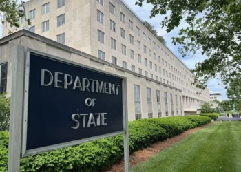 واشنگتن: با اعمال محدودیت تردد، امکان خرید کالاهای لوکس را از هیأت ایرانی سلب کردیم