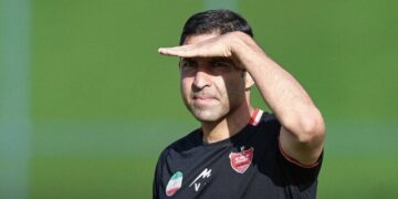 هاشمیان باز هم پیشنهاد پرسپولیس را رد کرد/ همه پولم را می‌خواهم!