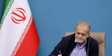 پزشکیان: خط قرمز من برای اجرای طرح پزشک خانواده، پرهیز از افزایش پرداخت از جیب مردم است