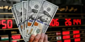 قیمت دلار، یورو و سایر ارزها امروز ۱۶ دی/ حواله دلار یک‌باره ۴۴ هزار تومان گران شد،اسکناس دلار از ۱۴۵ هزار تومان گذشت