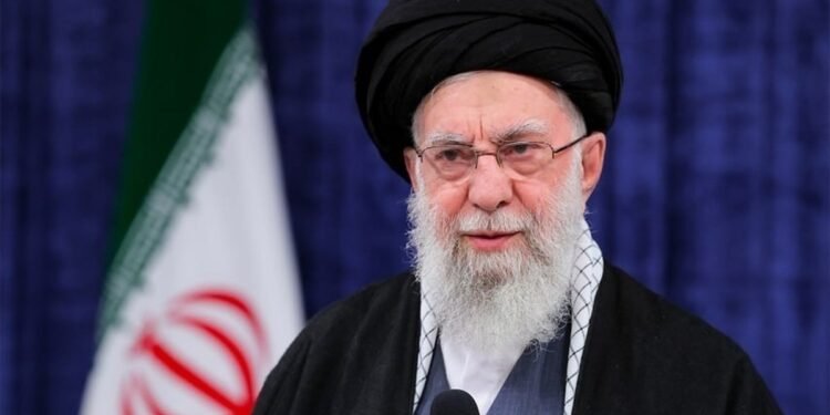 پیام تلویزیونی آیت الله خامنه ای مقام معظم رهبری درباره 22 بهمن: ان‌شاءالله جوانان ما در خیابان ها همه ظاهر می شوند و شعار می دهند و حقایق را بیان می کنند و وفاداری خودشان را به جمهوری اسلامی و ملّت ایران اعلام می کنند