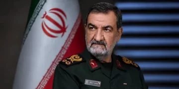 سرلشکر رضایی: تا تحقق شروط ایران، هیچ مذاکره‌ای در کار نخواهد بود