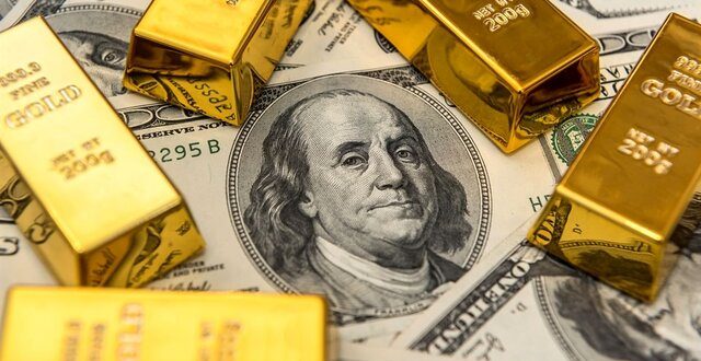 دلار عقب نشست/ طلا رشد کرد