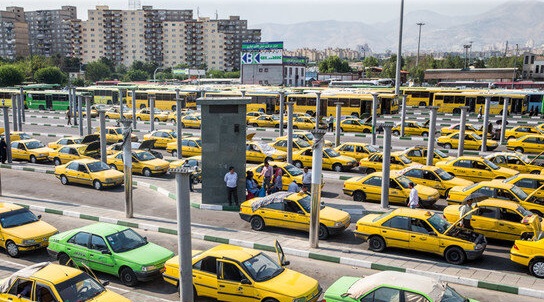 اعزام تاکسی کمکی برای سرویس‌رسانی به شهروندان در خطوط پرازدحام پایتخت