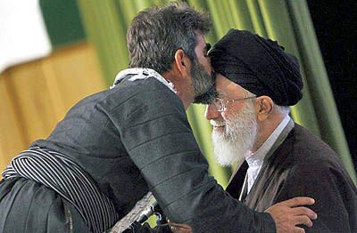 رهبر معظم انقلاب عشایر ایران وفادارترین قشرهای ملت هستند
