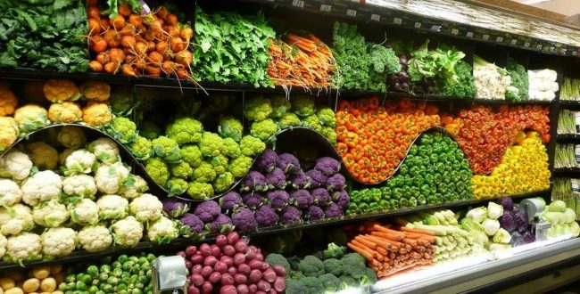 کاهش قیمت میوه در بازار؛ پسته درجه یک کیلویی ۱۷۰ هزار تومان شد