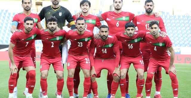 ایران با لباس‌های قرمز مقابل انگلیس