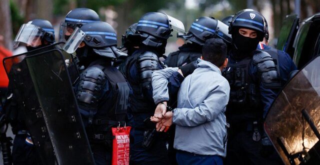 “محاکمه صحرایی” معترضان بازداشت‌ شده در فرانسه
